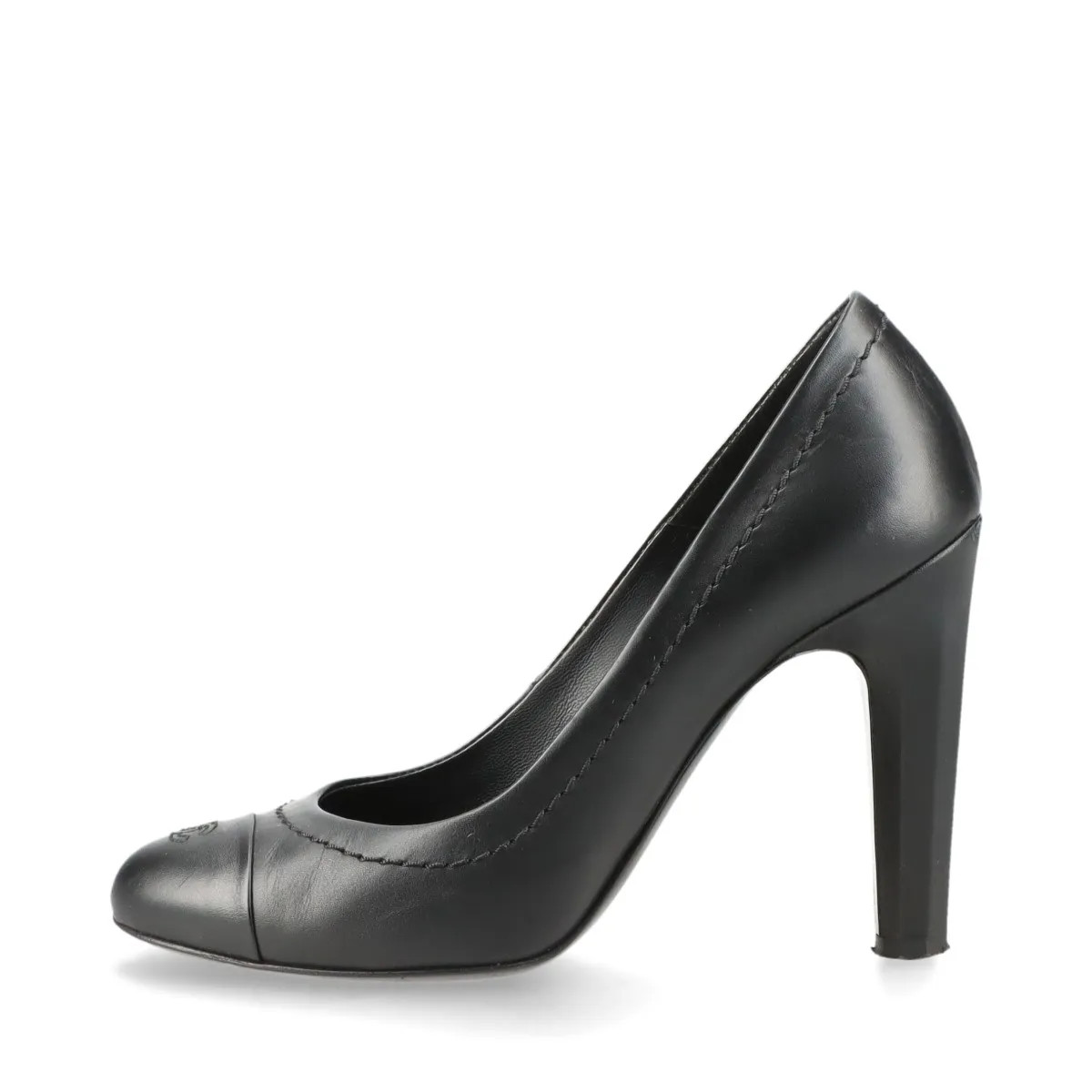 Chanel Coco Mark 11A Leather Pumps 36 Ladies' Black G27870 Heels and toes have s