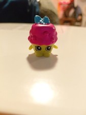 SHOPKINS Food Fair Season1 and season 2 LUNCHBOX EXCLUSIVE EXCELLENT CONDITION