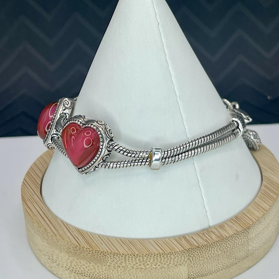 Brazalete Cabujón Corazón Rojo Cadena Serpiente Doble Brighton Tono Plata Antiguo Foto 3 de 4