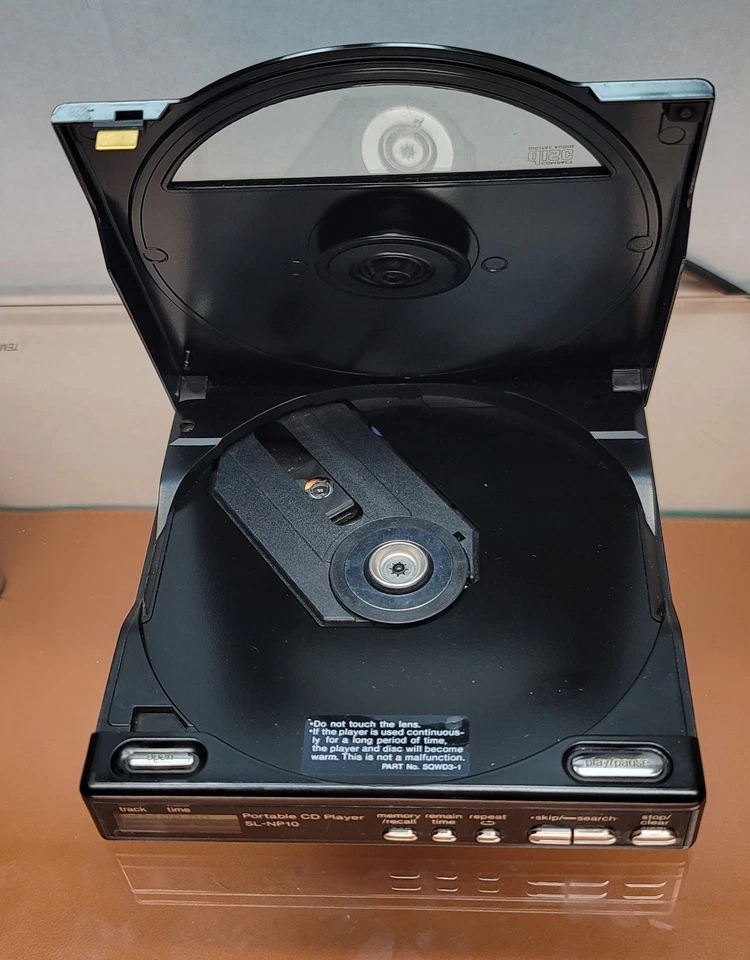 Panasonic SL-NP10 / Technics SL-XP5 Portable CD Player Discman working - Image 2 of 4