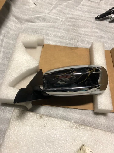 2011-2014 Chrysler 200 chrome left hand driver Side View Mirror OEM 68088123AB