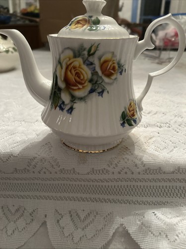 FINAL OFFER Vintage Royal Windsor Fine Bone China England Yellow Roses Teapot.