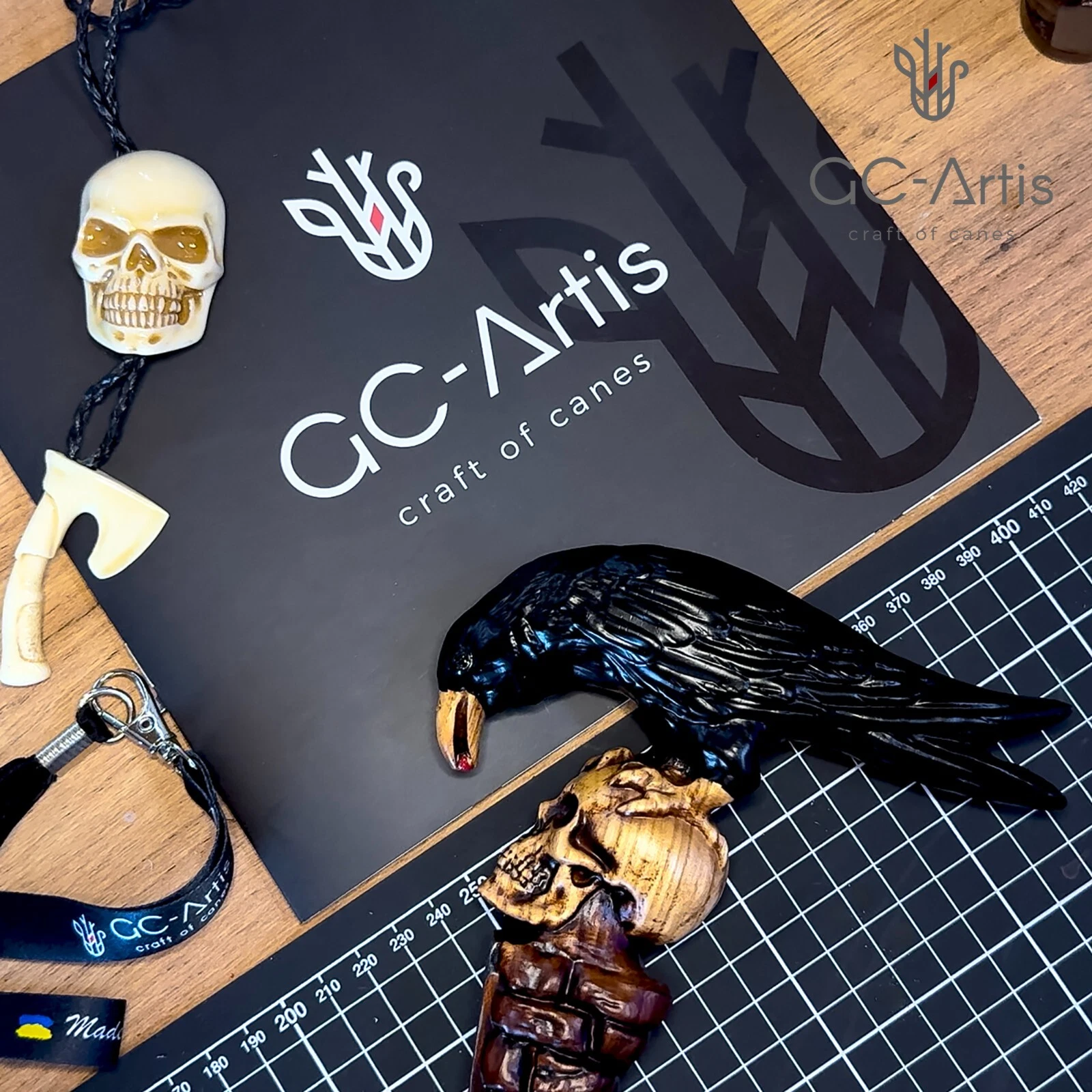 Black Crow & Skull Cane 1