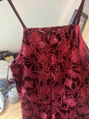 Chi Chi London Size 8 Burgundy Red Velvet Lace Dress Body on Sleeveless - Picture 6 of 7