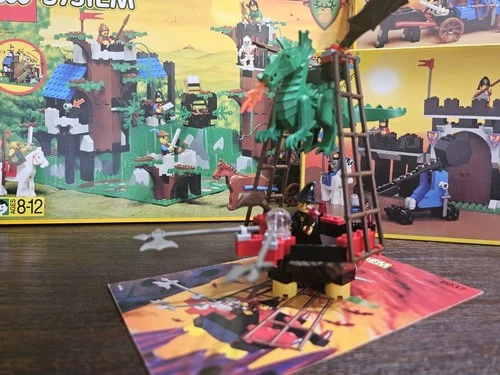 LEGO Castle: System Vintage Witch's Windship (6037)Fright Knights 100% Complete