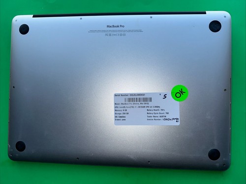 Laptop MacBook Pro 15" DG Retina Mid 2012 i7, 8GB RAM 256GB SSD 2.3GHz Excelente - Imagen 4 de 6