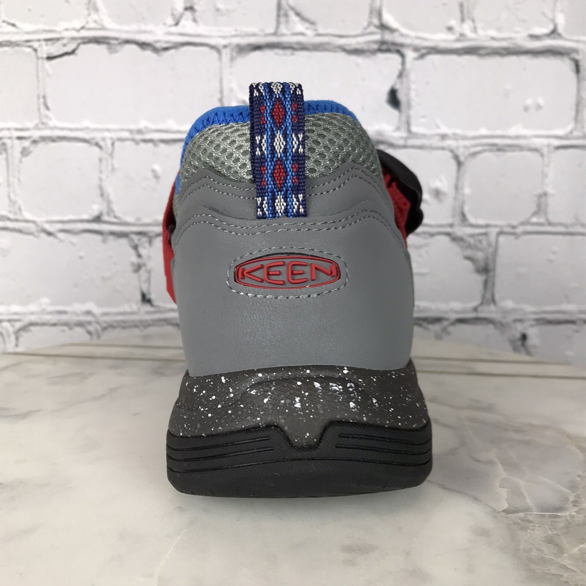 KEEN Zerraport Trail Hybrid Hiking Sandal Shoes Grey Red 
