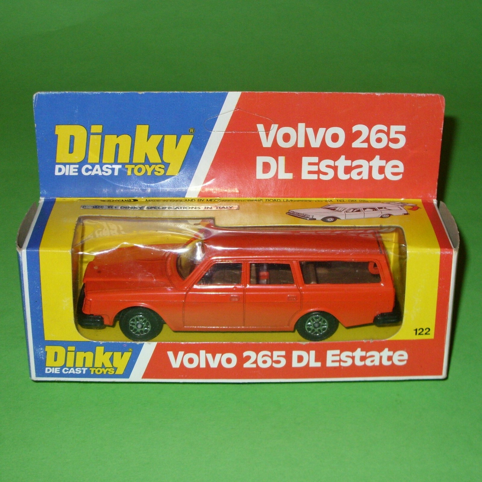Dinky 122, Volvo 265 DL Estate - Free Price Guide & Review