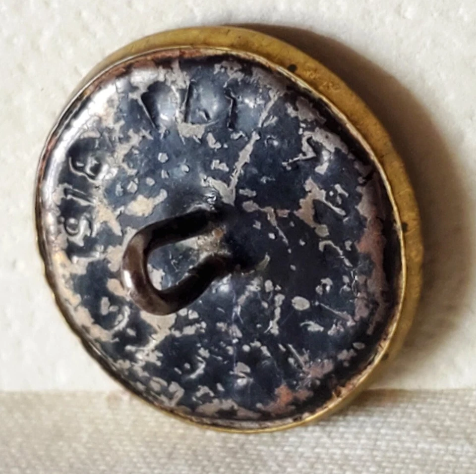 Bb SIGNAL Antique Brass OVERALL BUTTON Wobble shank Medium - Image 2 of 2