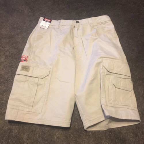 Wrangler Shorts Erwachsene Größe 30 khaki hellbraun All-Terrain-Ausrüstung ATG Cargo Wandern Herren