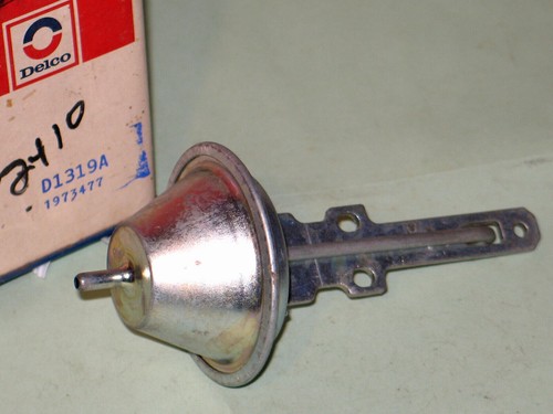 1974 Buick LeSabre Electra Riviera NOS 350 455 distributor vacuum 1973477 - Picture 2 of 4