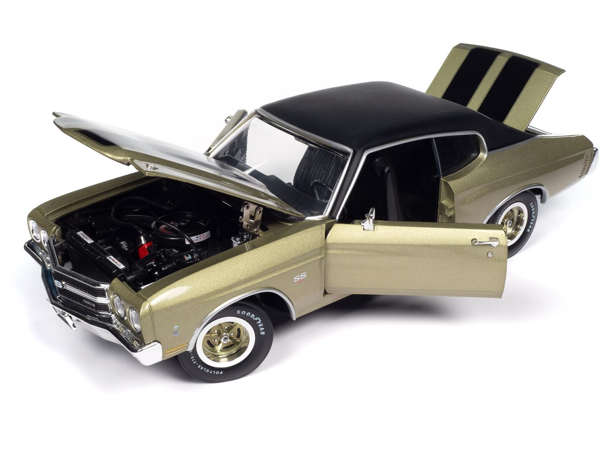 GM CHEVELLE SS カーシェルフ　インテリア　1970 ガラス棚つき Amazon.com: Sunbelt Gifts 1970 Chevy Chevelle SS Floating