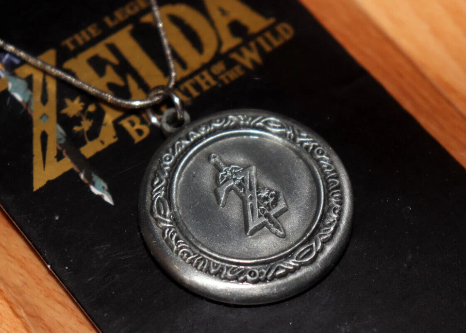 Nintendo 2017 The Legend of Zelda Breath of the Wild Necklace - Image 4 of 4