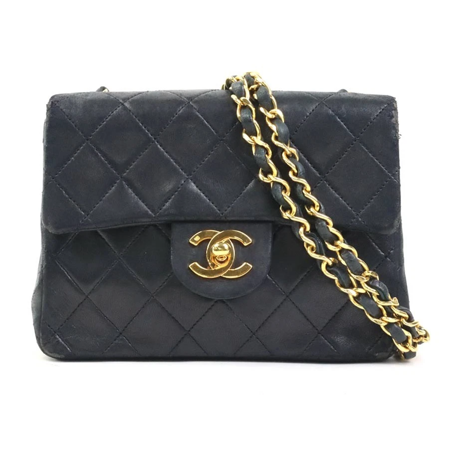 Chanel — Auth CHANEL Matelasse Chain Shoulder Bag Black Lambskin/Goldtone - 90143a