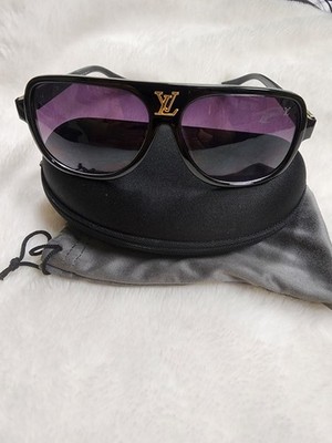 Louis Vuitton Square Sunglasses Men Black Plastic Frame Oversized