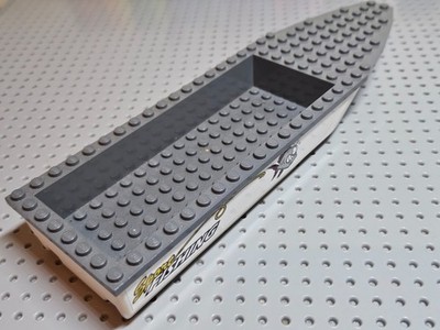 Lego Bootsrumpf Einheit 28x8 + Aufkleber ''Sportfischen'' Fisch & Haken [92710c01pb04]