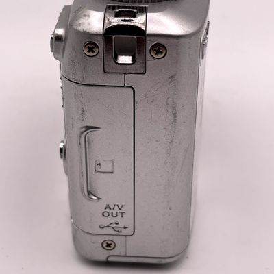 Kodak EasyShare C663 6.1MP Digital Camera – Silver – No Power On