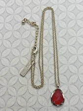 Kendra Scott Kiri Necklace pink red agate Gold Tone tear drop teardrop used