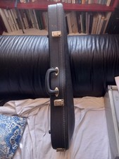 Violino e archetto  completo di custodia rigida sagomata cm 80x25