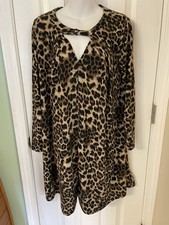 Animal Print Pullover Long sleeves Drerss Knee Length Sz. M Round Neck V-neck