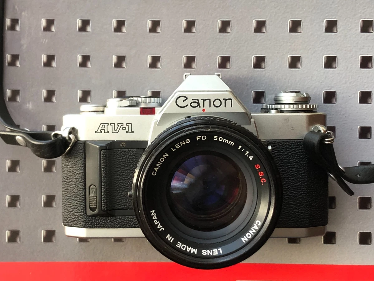 Canon AV-1 + objectif Canon FD 50mm f/1.8 – appareil photo argentique 35mm - Photo, audio & vidéo