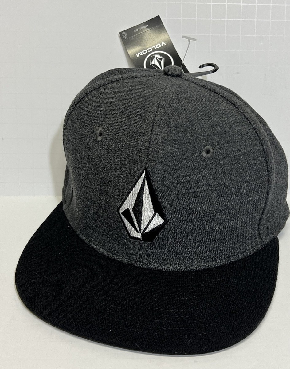 NWT Volcom V Full Stone X-fit 2 Mens Fitted Trucker Cap Hat Black