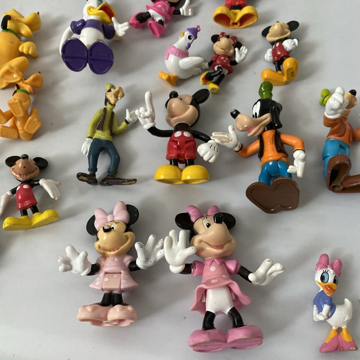 Vintage Disney Mickey Minnie Daisy Goofy Donald Duck Pluto PVC