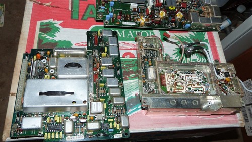 Motorola Syntor X9000 Mobile Radio Parts to convert to LOW BAND FREQUENCY GOOD