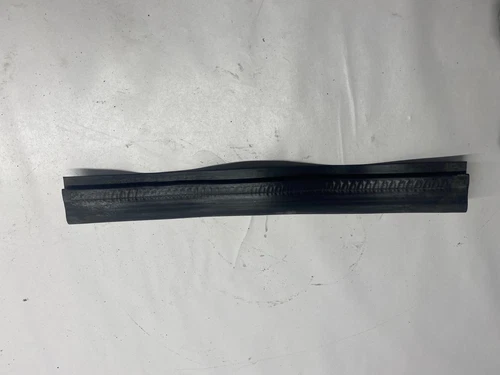 Engine compartment seal