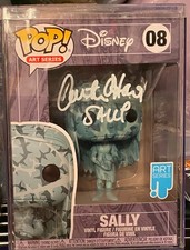 Catherine O'Hara The Nightmare Before Christmas NBC Signed Sally Funko Pop COA
