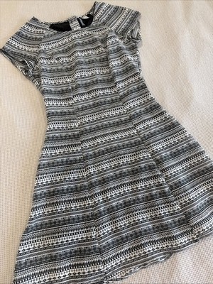 Divided By H M Black And White Design Maxi Dress With A Slip Underneath Size 4 ￼