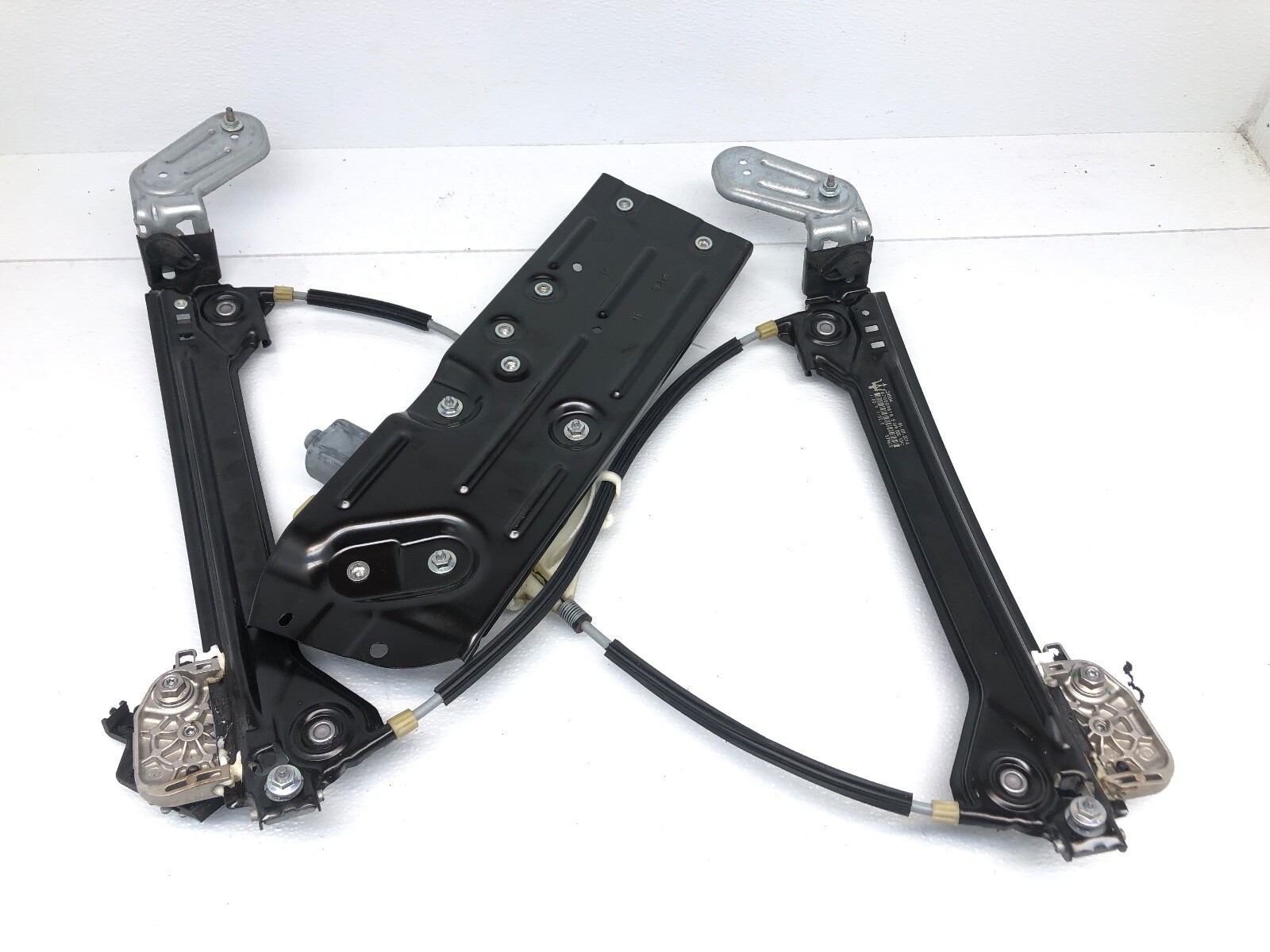 2014-2021 MASERATI QUATTROPORTE LEFT DRIVER REAR DOOR WINDOW REGULATOR W/ MOTOR.