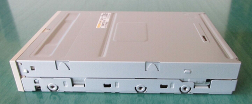 TEAC 3.5" Internal Floppy Disk Drive - Model FD-235HF, Part 193077C2-91 - NOS! - Afbeelding 6 van 7