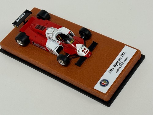 1/43 Alfa Romeo 182 de 1982 temporada F1 Andrea De Cesaris base de cuero JPN247 - Imagen 5 de 7