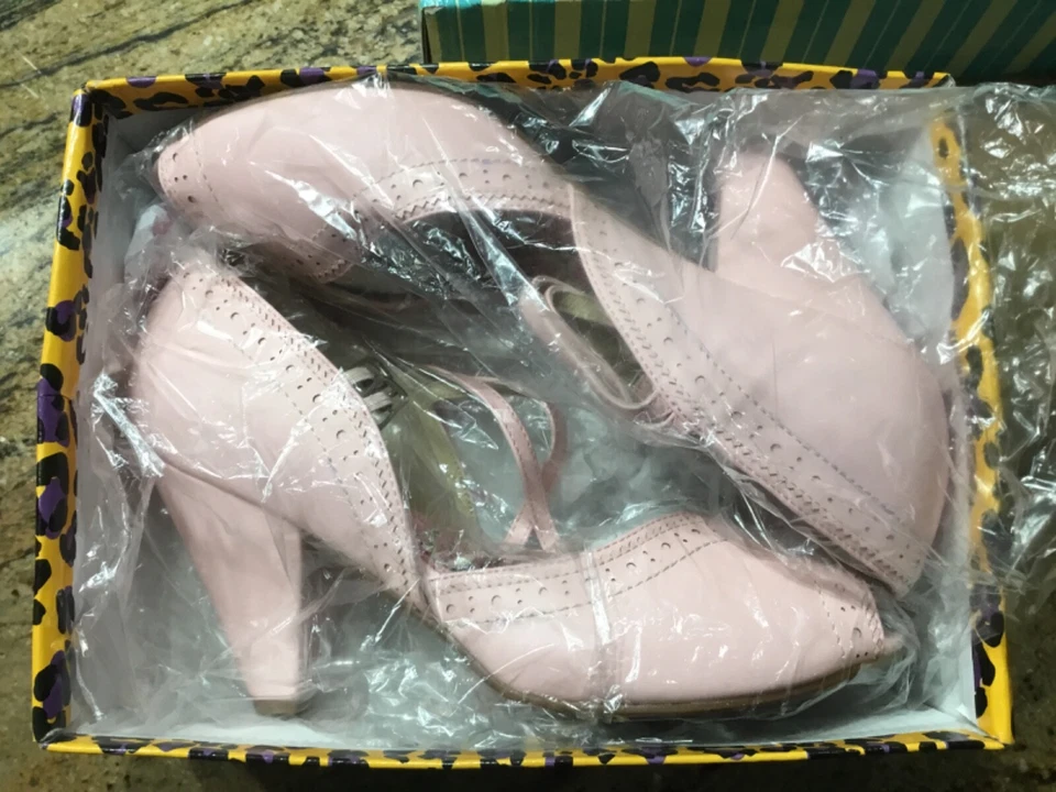 Nuevo Talla 11 Bettie Page Rosa 4" Peep Toe Recortes Puntera Abierta Doble Correa Maryjane Foto 4 de 4