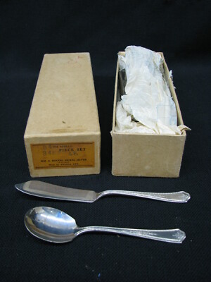 34 Pc WM A Rogers Oneida APOLLO Nickel Silver Flatware MINT Original Box c 1935