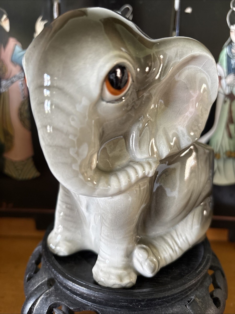 * vintage elephant ❀ * もふもふ 小さな 象さん Vintage MCM 1960's Giftwares Co. Elephant Baby Gray Sad Eyes Nancy