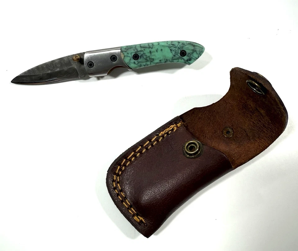 Navaja de bolsillo plegable hecha a mano con mango de piedra turquesa de acero Damasco y soporte EE. UU. Foto 2 de 4