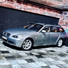 Dealer special order 1/18 Kyosho BMW 5 Series Touring 540i E61