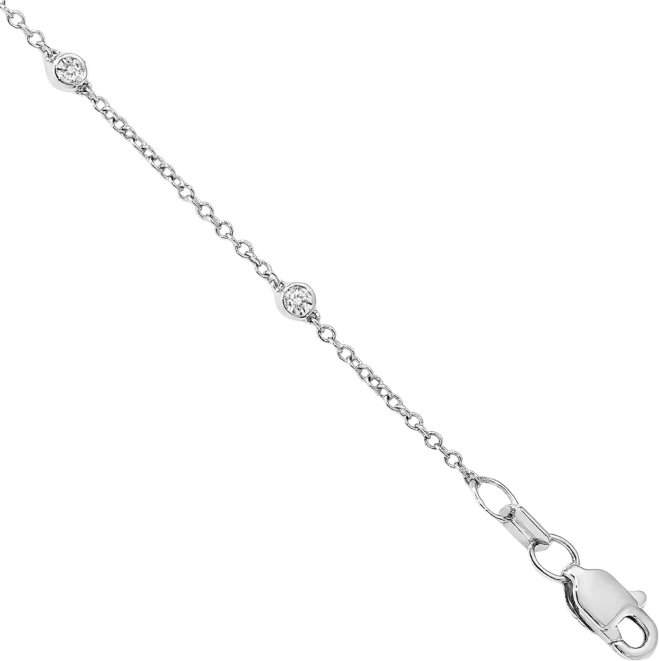 Brazalete de tenis de estación de diamantes de laboratorio de oro blanco macizo de 14K Foto 3 de 4