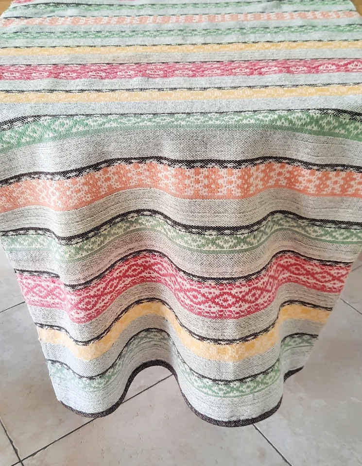 Vintage Swedish woven wool tablecloth - Image 2 of 4