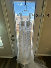 White Wedding Dress Lace Long Train Zip Up Size 14 Corset