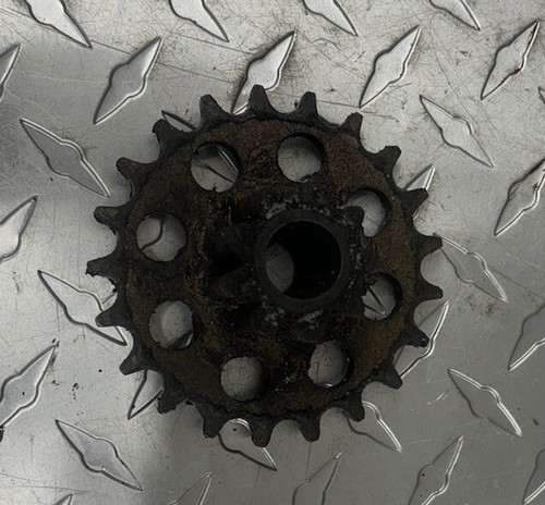 Ariens 53211000 Pinion and Sprocket ARIENS 932105 Snowblower (8526) {e9} - Picture 5 of 6