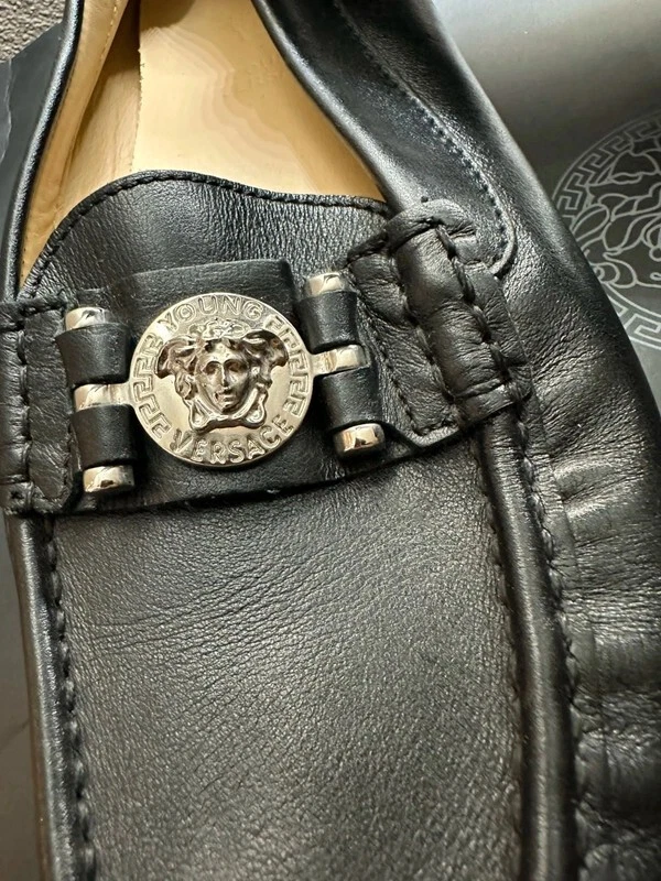 Mocasines versace originales.
