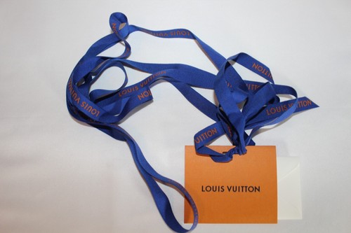 Authentic LOUIS VUITTON Extra Large Magnetic Box 18x18x3.5" Bag Ribbon Receipt - Picture 9 of 11