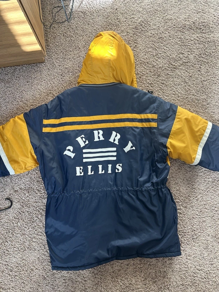 Men’s Vintage Perry Ellis America PufferCoat Jacket✨ - Image 3 of 4