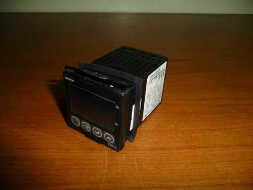 Omron E5CN-Q2HBT E5CNQ2HBT Temperature Controller FOR PARTS