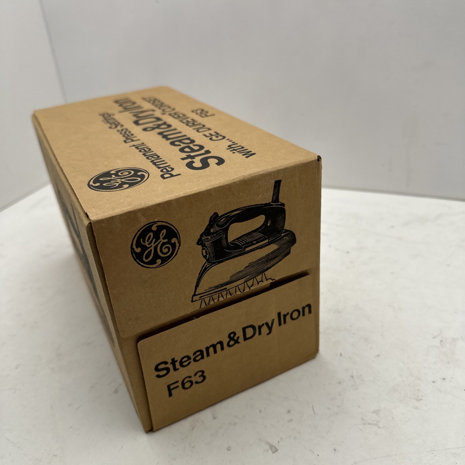 Vintage GE F63 Steam and Dry Iron General Electric Permanent Press SEALED NEW