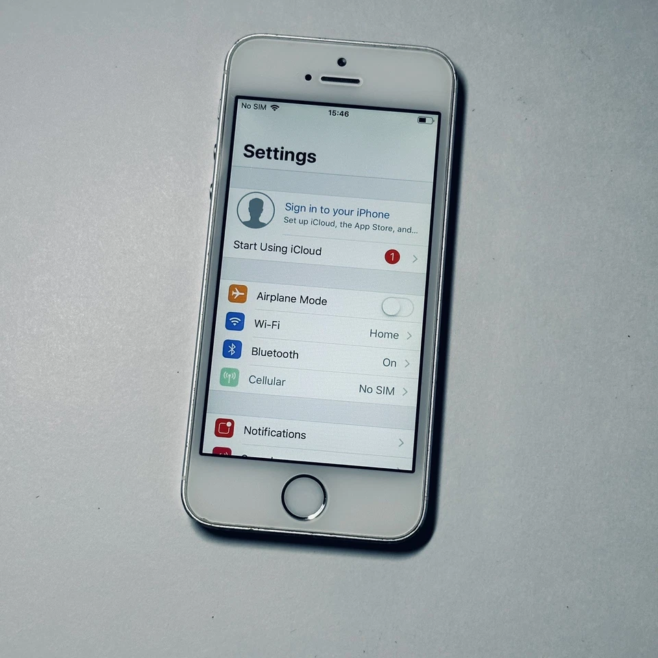 iPhone 5s Silver 16GB US TracFone / StraightTalk Locked Policy HT384 - Image 3 of 4