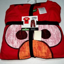 NWT-SESAME STREET-ELMO 2pc SLEEP SET PAJAMAS MEN MEDIUM- NEW WITH TAGS